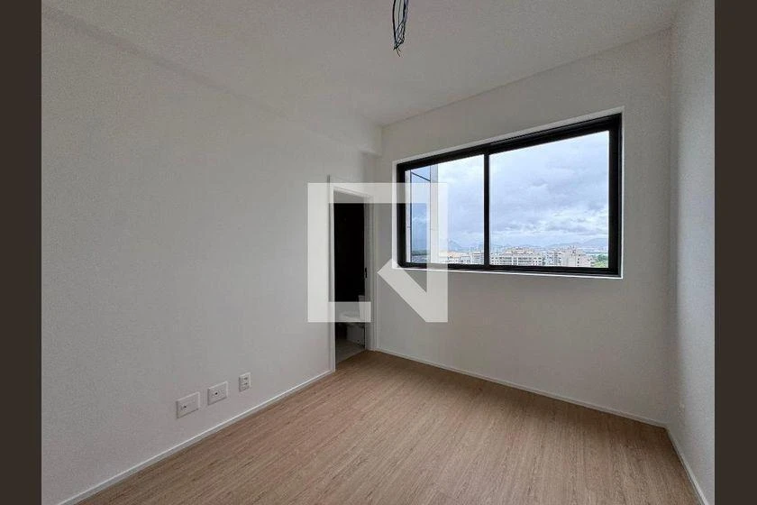 Apartment with 4 en-suite bedrooms and floor-to-ceiling windows — photo 44