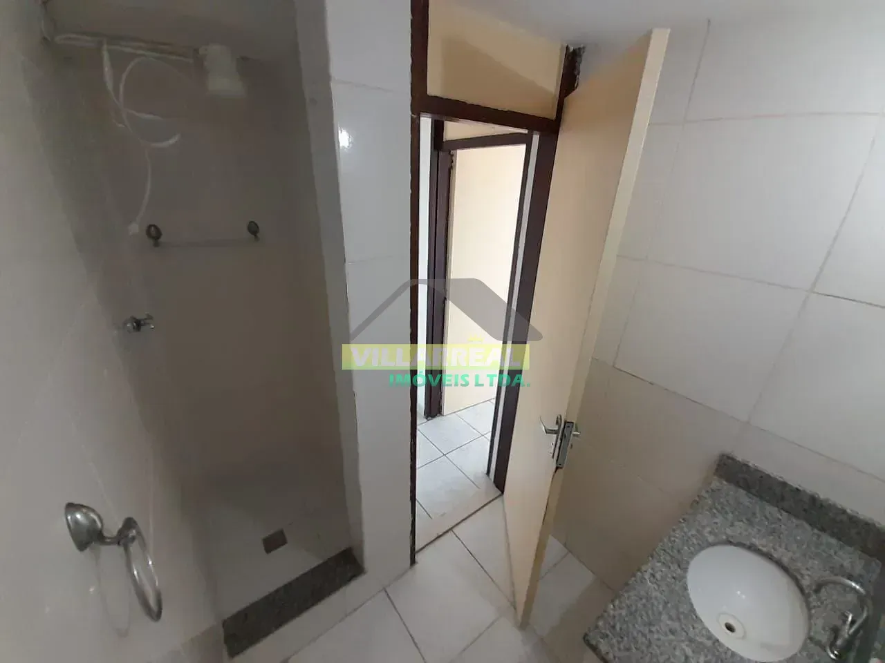 Unfurnished apartment with 2 bedrooms and 2 bathrooms — photo 26