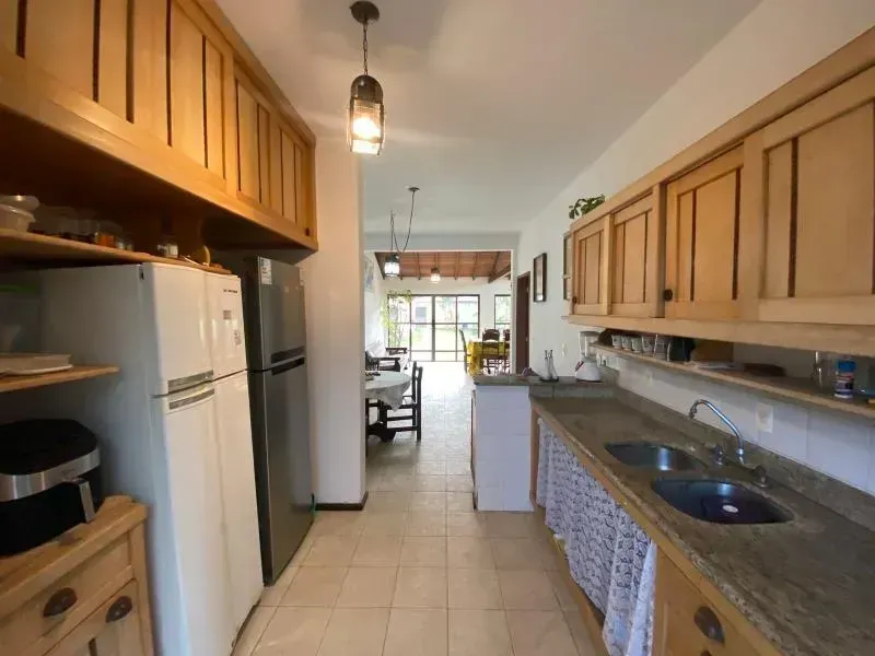 Меблированный дом 500 м² с 4 спальнями и 2 парковками — photo 22