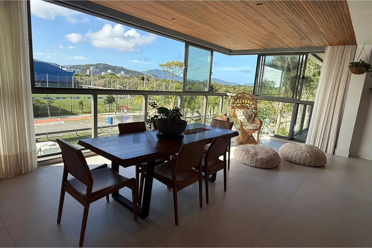 4 quartos e janelas do piso ao teto: apartamento de 235 m² — photo 15