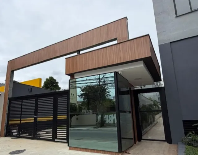 2-bedroom apartment with a balcony — photo 6