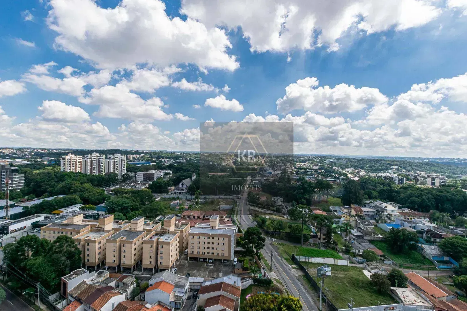 Furnished 272 m² apartment with 3 en-suites and 4 parking — photo 98