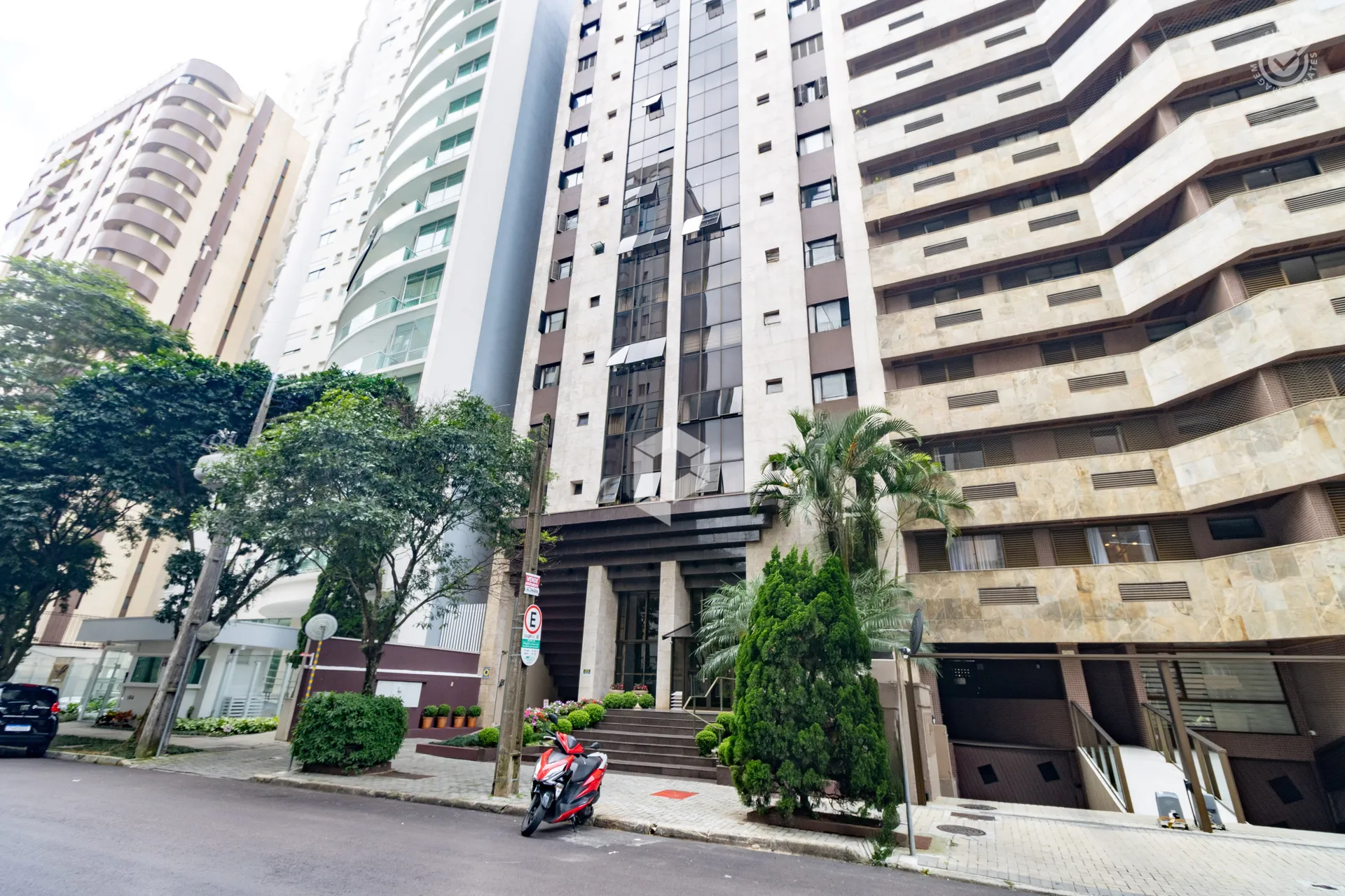 Квартира з 2 спальнями 115 м² і 1 паркомісцем — photo 26