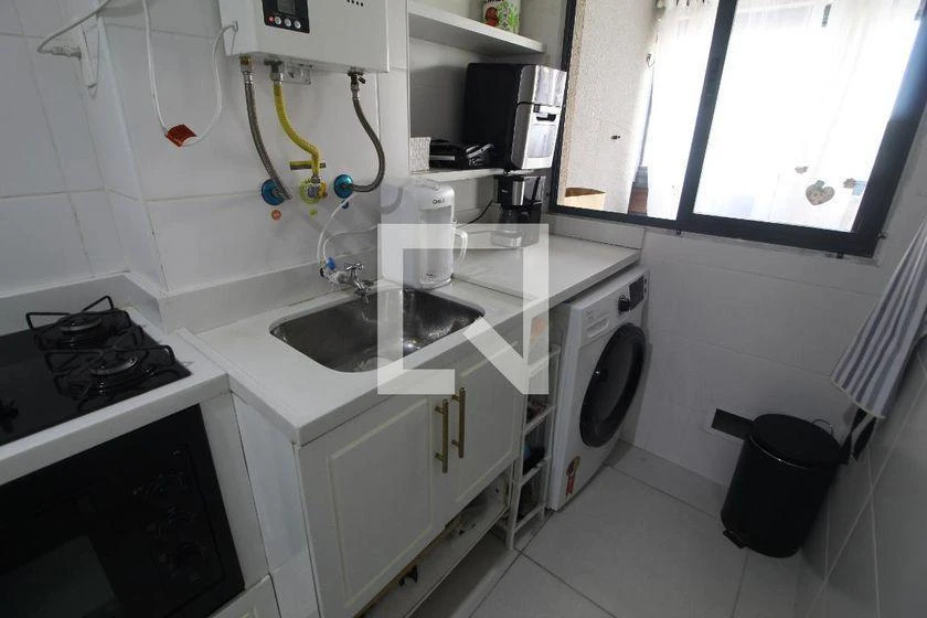 3-bedroom apartment in a building with a gym — photo 10