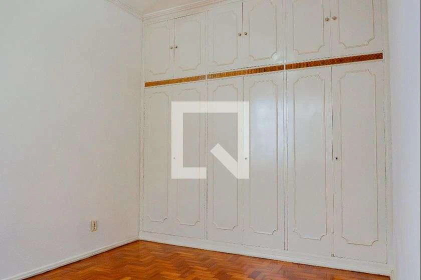 4-bedroom house with private garden and 145 m² — photo 3