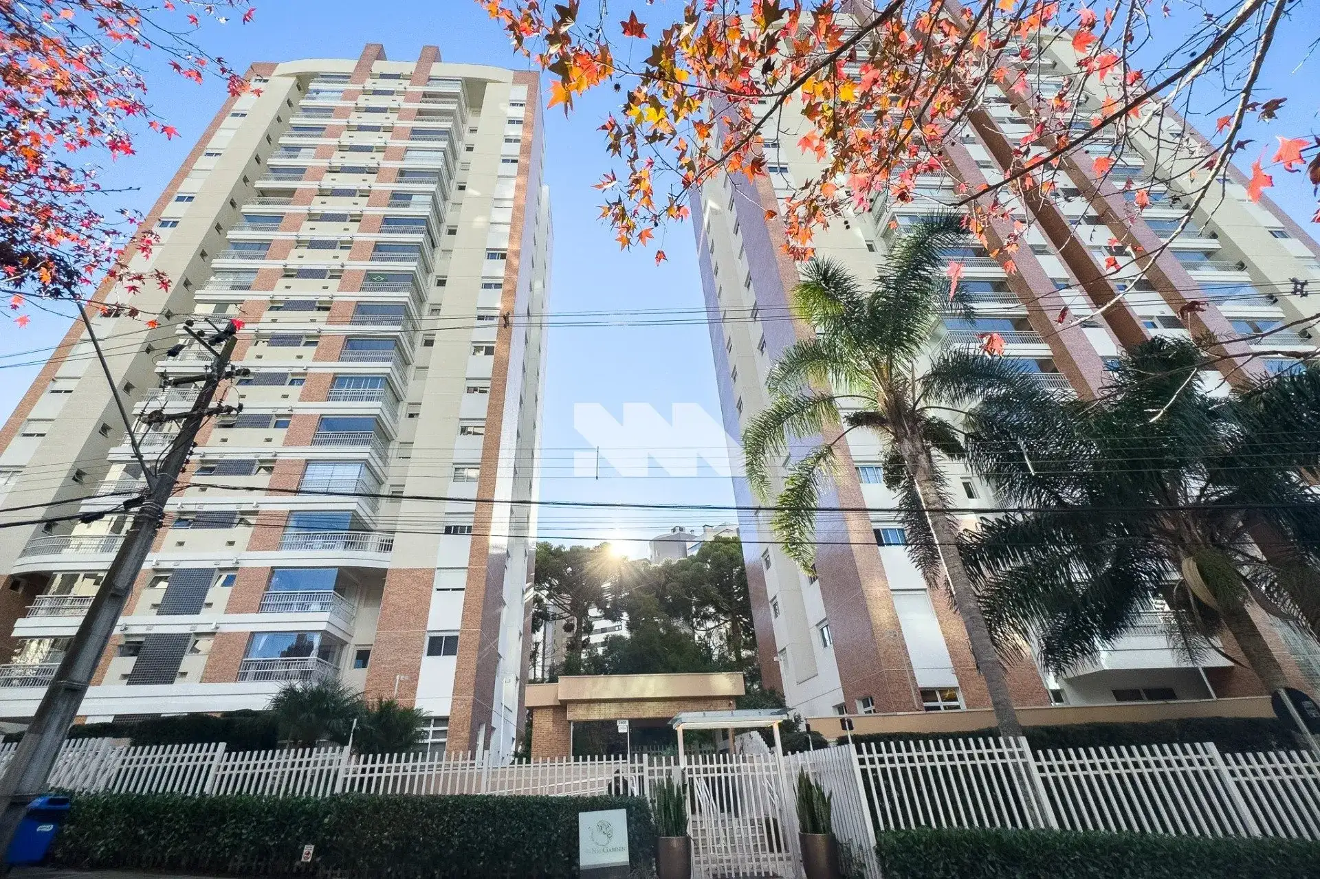 Semi-furnished apartment with 3 bedrooms and balcony grill — photo 2