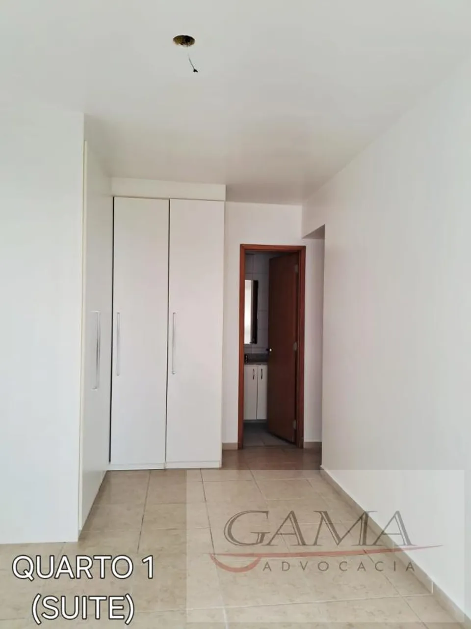 Apartment with 3 bedrooms and an enclosed balcony — photo 4