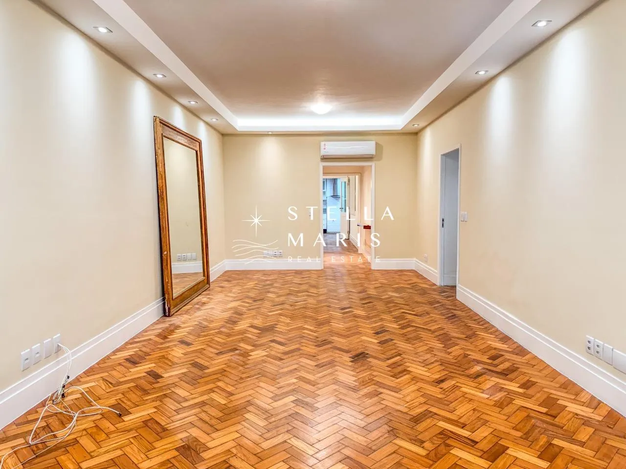 4-bedroom, 5-bath apartment with 1 parking space — photo 7