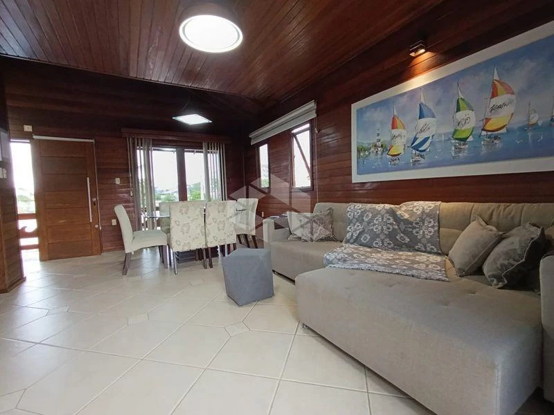 Casa de 3 dormitorios con balcón gourmet en Florianópolis — photo 22