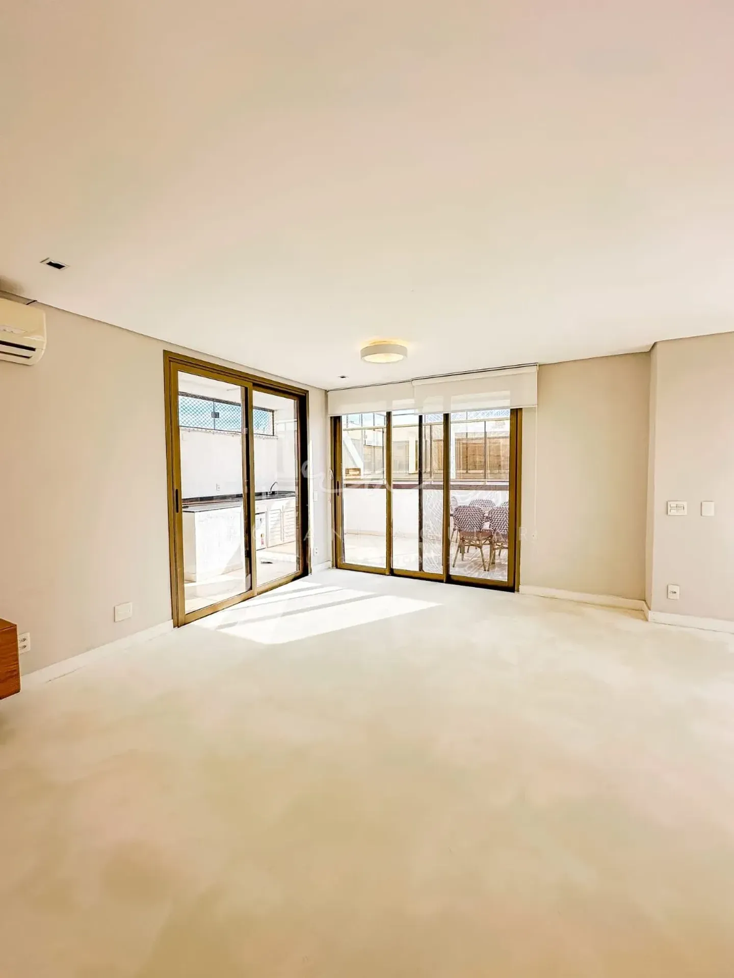 Cobertura duplex mobiliada com 367 m² e 4 vagas — photo 32