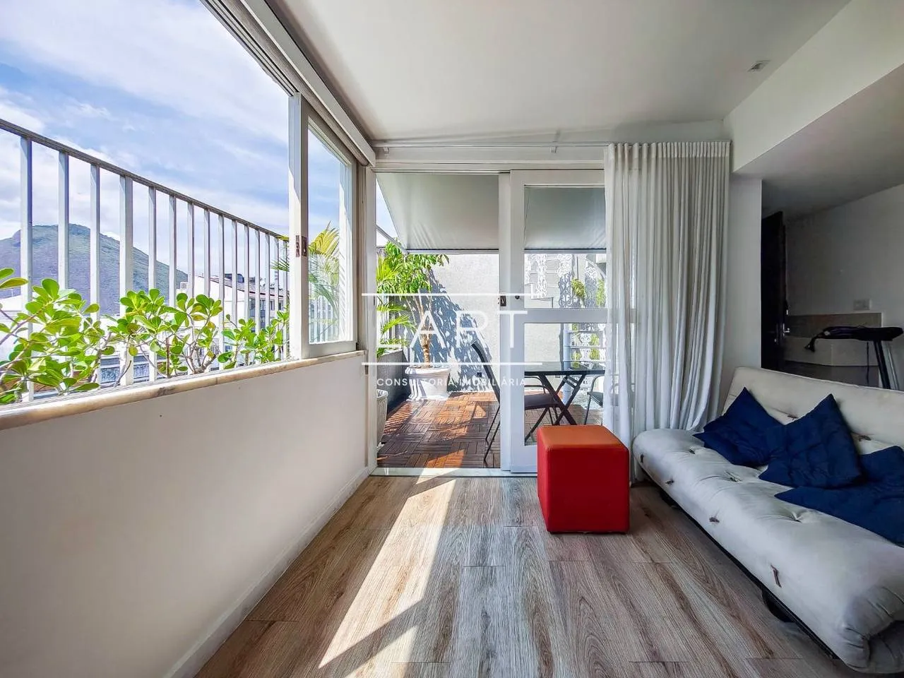 3-bedroom apartment with a dishwasher in Rio de Janeiro