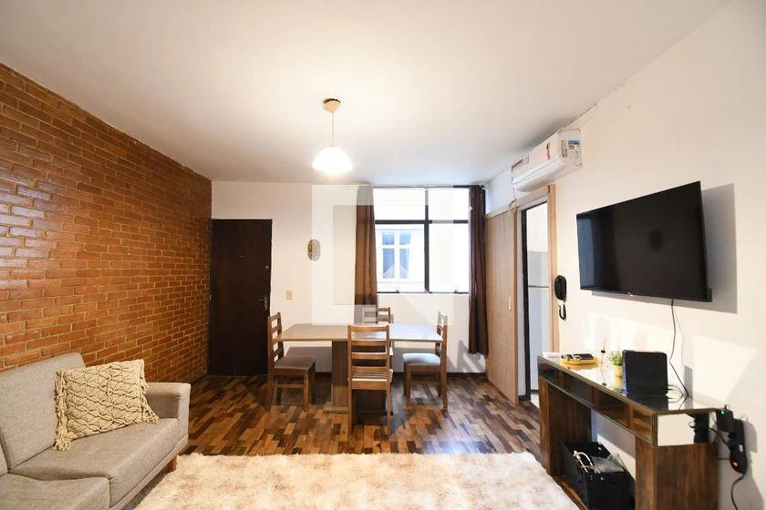 3-bedroom apartment with a bathtub in Curitiba — photo 7