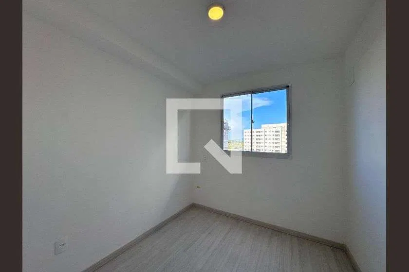 Wood or laminate floors in a 2-bedroom apartment, 48 m² — photo 18