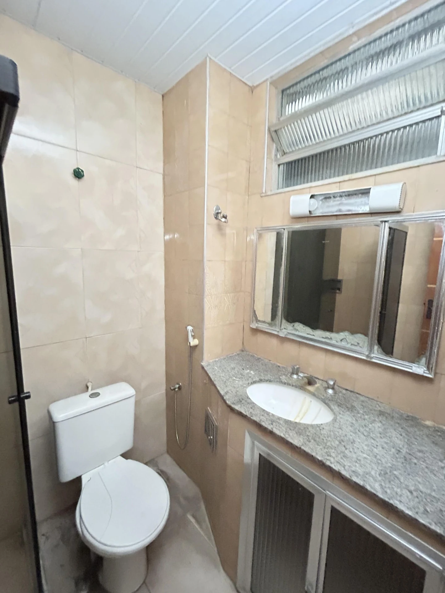 Apartment with 2 bedrooms and a separate kitchen — photo 25