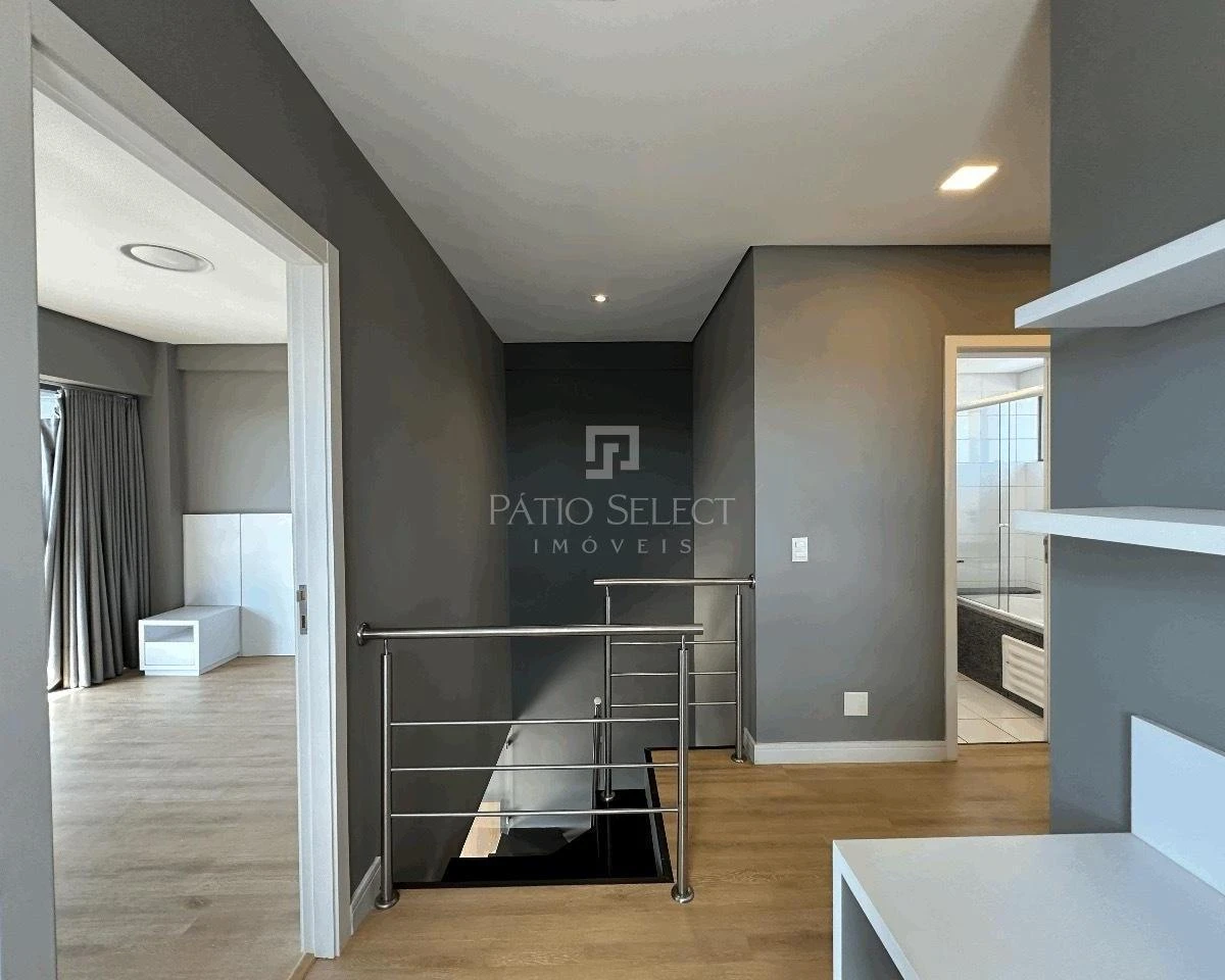 2-bedroom apartment with a bathtub in Curitiba — photo 8