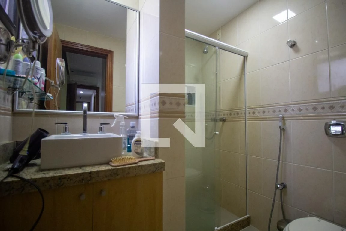 Apartamento mobiliado com 4 quartos e jacuzzi no prédio — photo 36
