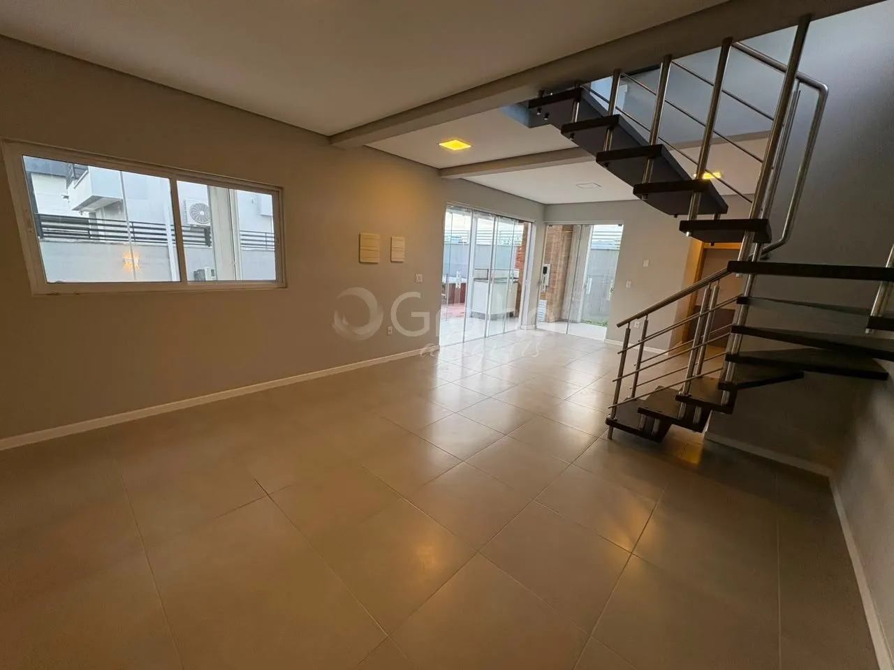Casa de 267 m², 3 dormitorios y cocina abierta a gas