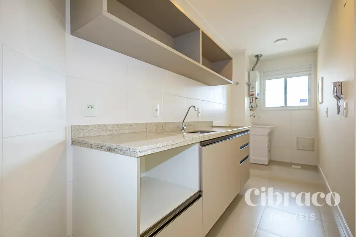 2-bedroom apartment with balcony and 2 parking spots — photo 6