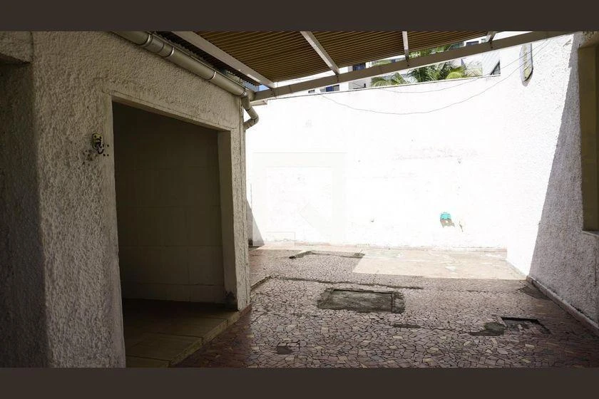 Rental house with 3 bedrooms, 480 m² and 2 parking spots — photo 35