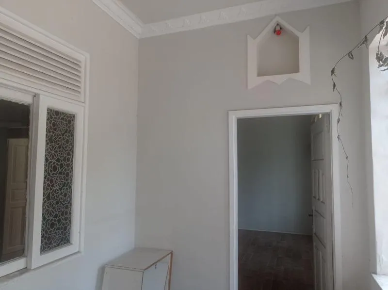 Residential house with 3 bedrooms and a balcony — photo 26