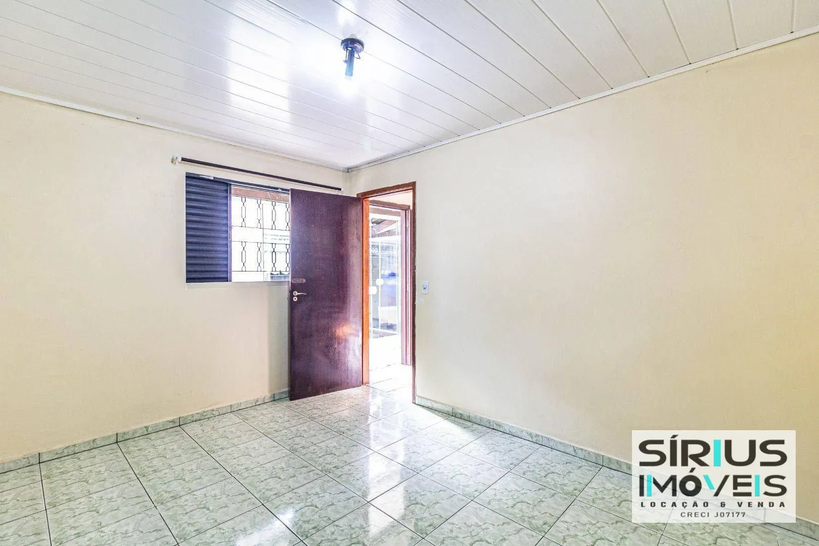 4-bedroom house with a garden in Curitiba — photo 43