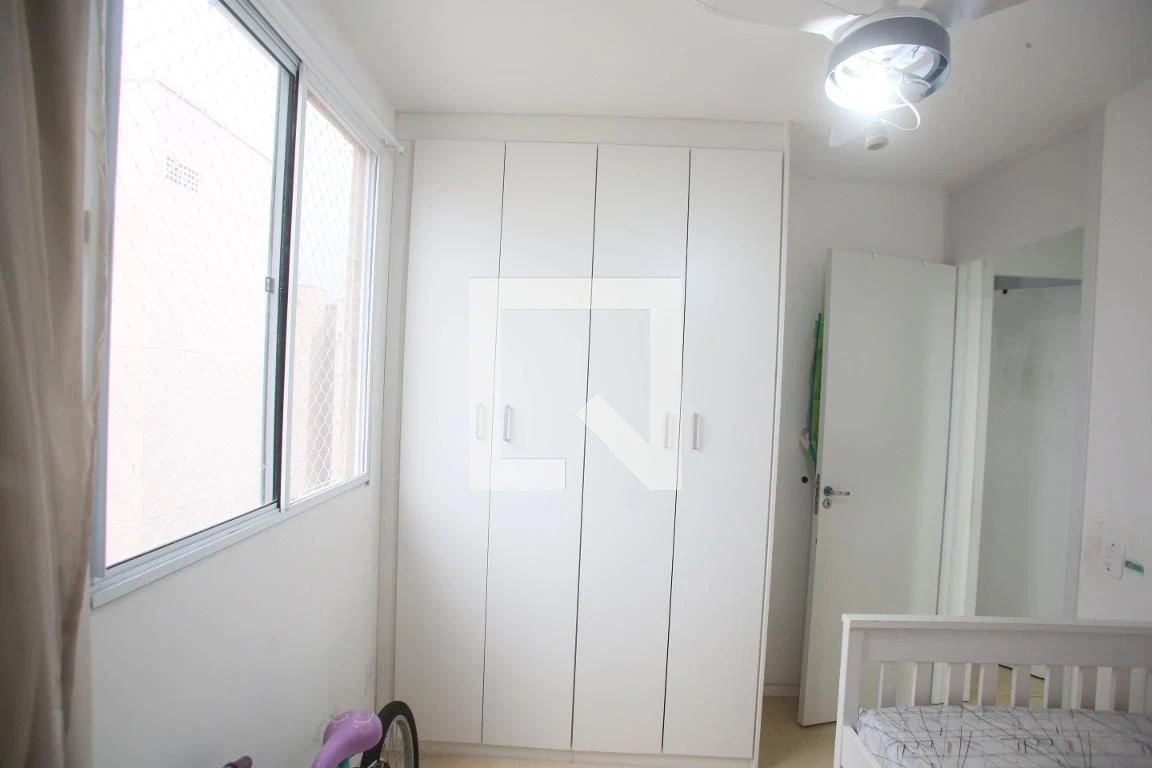 Apartamento com 2 quartos e cozinha fechada — photo 18