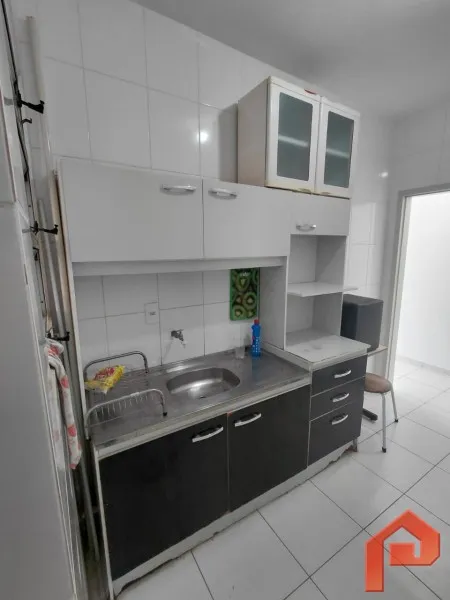 Apartamento con 2 dormitorios y cocina cerrada con cocina a gas — photo 5