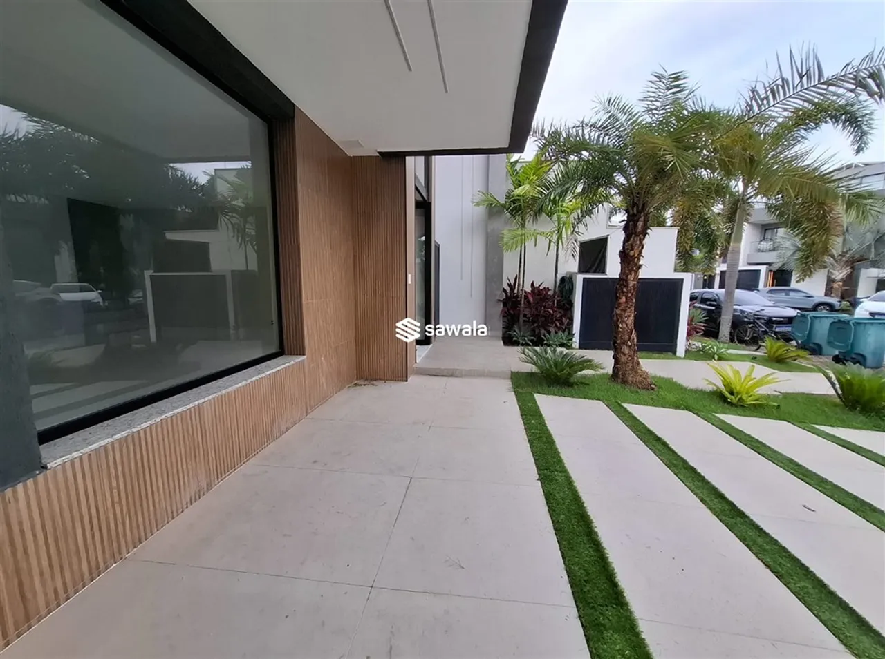 Triplex house 450 m² with 5 bedrooms and 5 bathrooms — photo 16