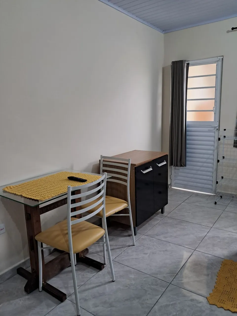 Furnished studio, 25 m², with a home office