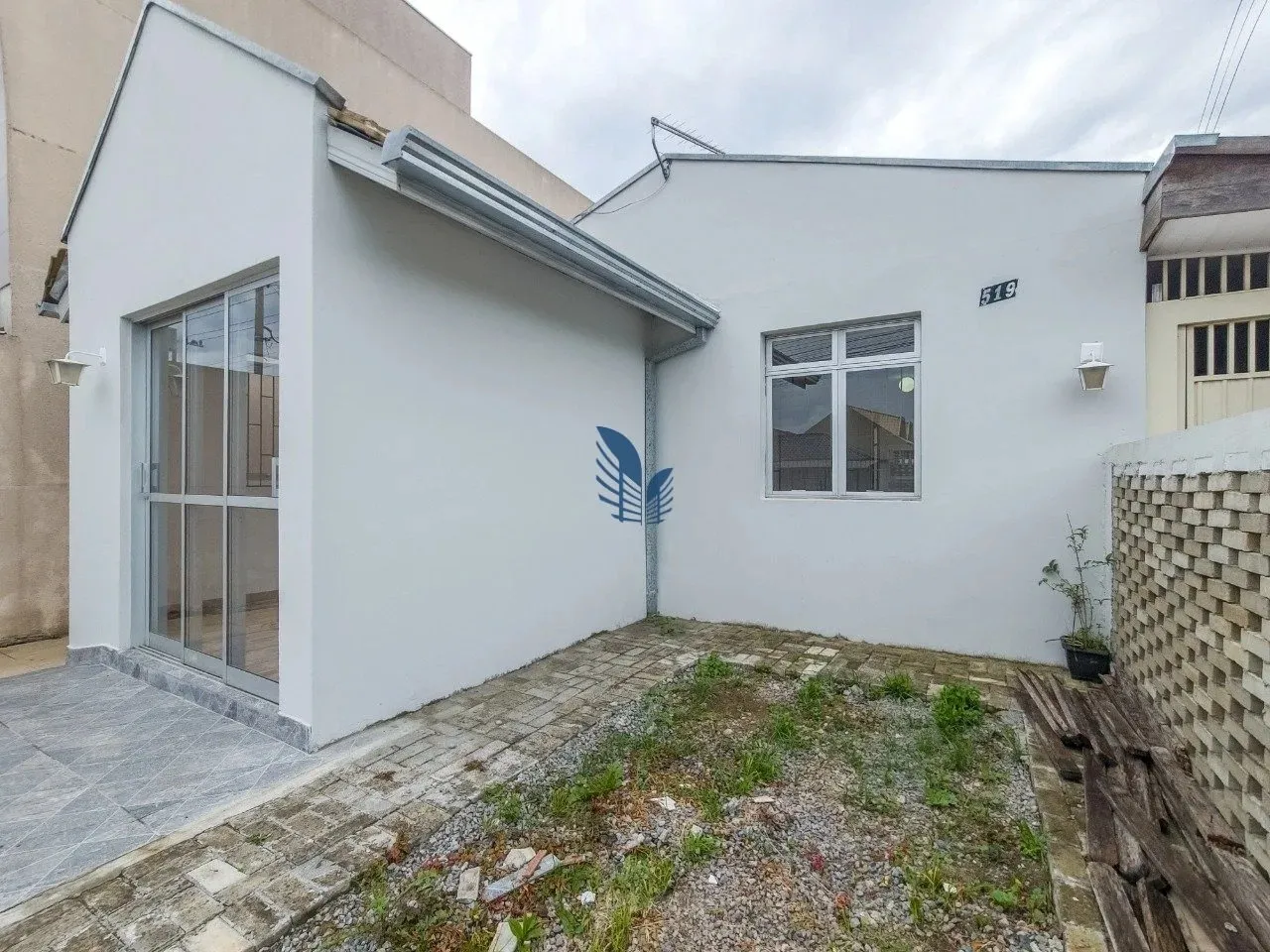 1-bedroom house with a private garden — photo 25