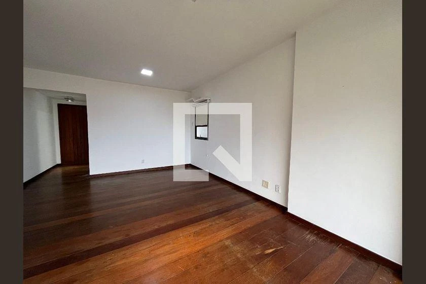3-bedroom apartment with enclosed balcony and 2 parking spaces — photo 10