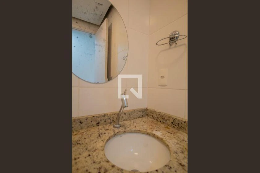 Apartment, 92 m², with a glass-enclosed balcony — photo 2