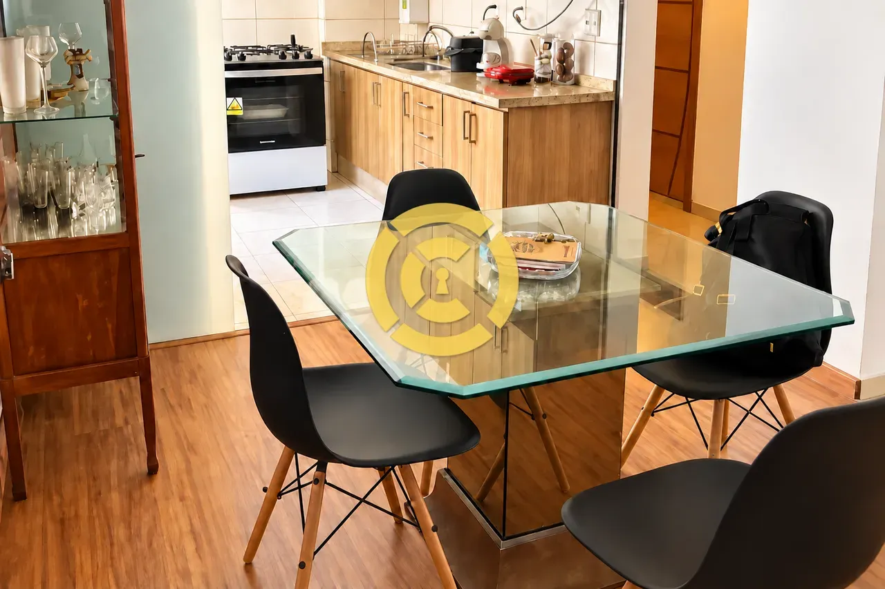 Home office in a 3-bedroom apartment, 122 m² — photo 2