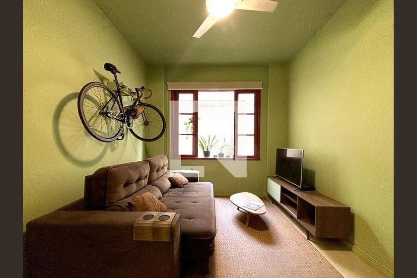 Furnished 1-bedroom apartment, 40 m² with a closed kitchen