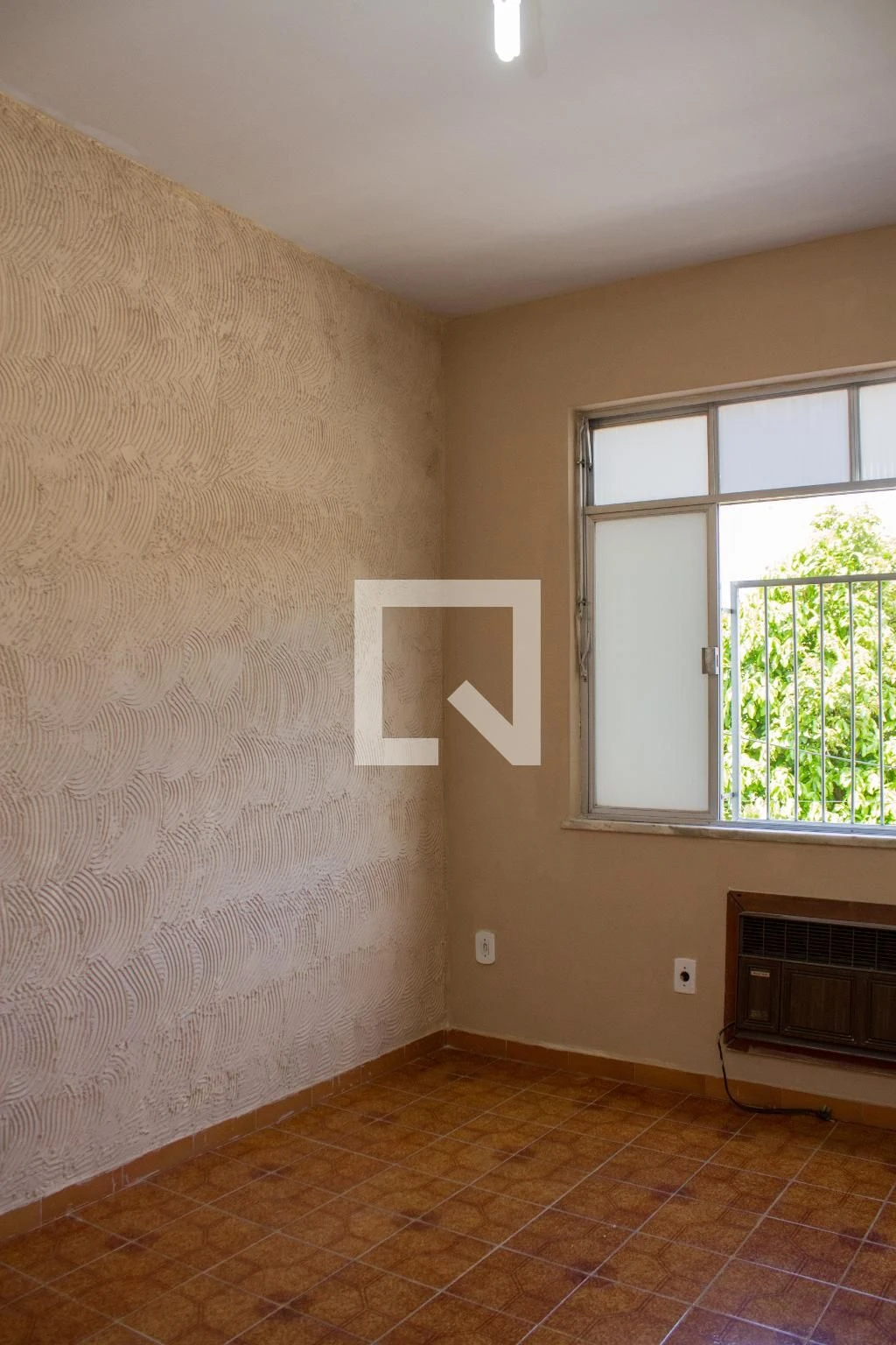 3-bedroom apartment with balcony and private outdoor space — photo 36