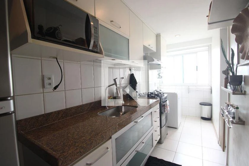 Furnished apartment, 83 m², with a glass-enclosed balcony — photo 26