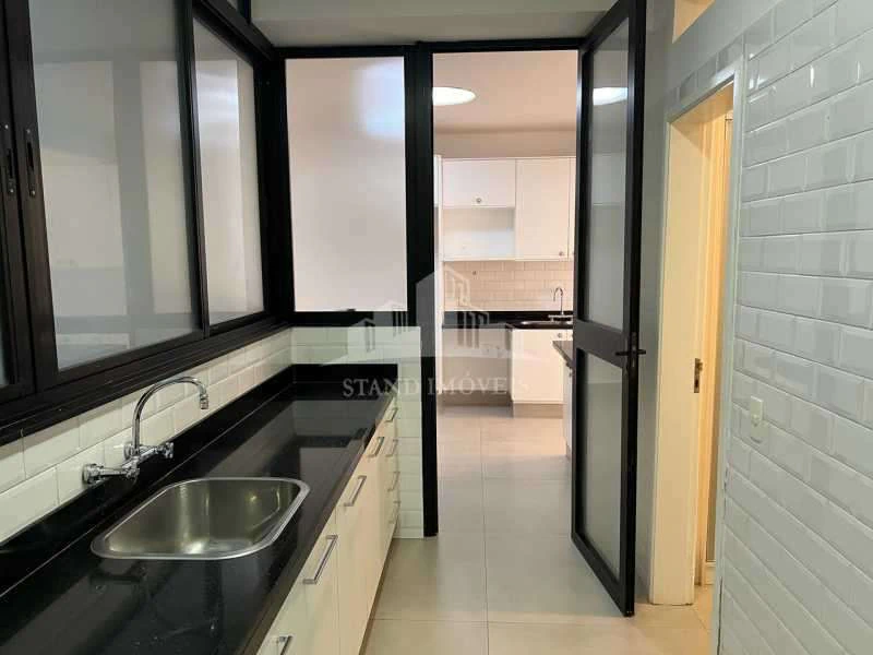 3-bedroom apartment with 1 en-suite bathroom and 300 m² — photo 8