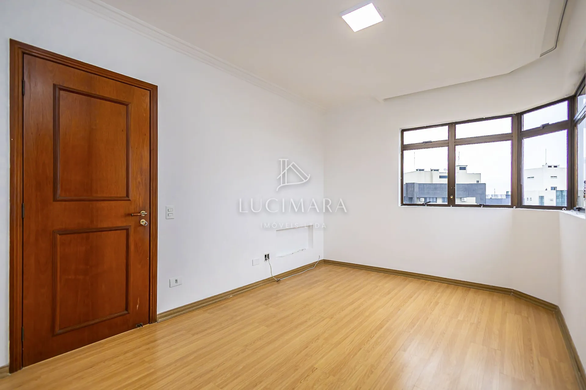 Незамеблированная квартира с 4 спальнями 427 м² — photo 53