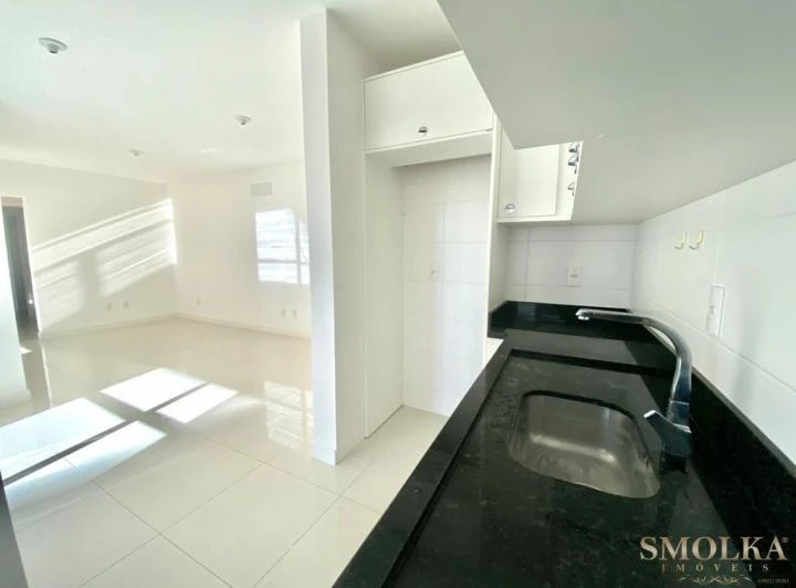 3-bedroom apartment with balcony and built-in grill — photo 7