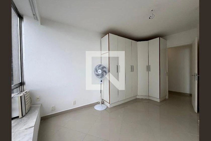 2 quartos e janelas do piso ao teto: apartamento de 90 m² — photo 3