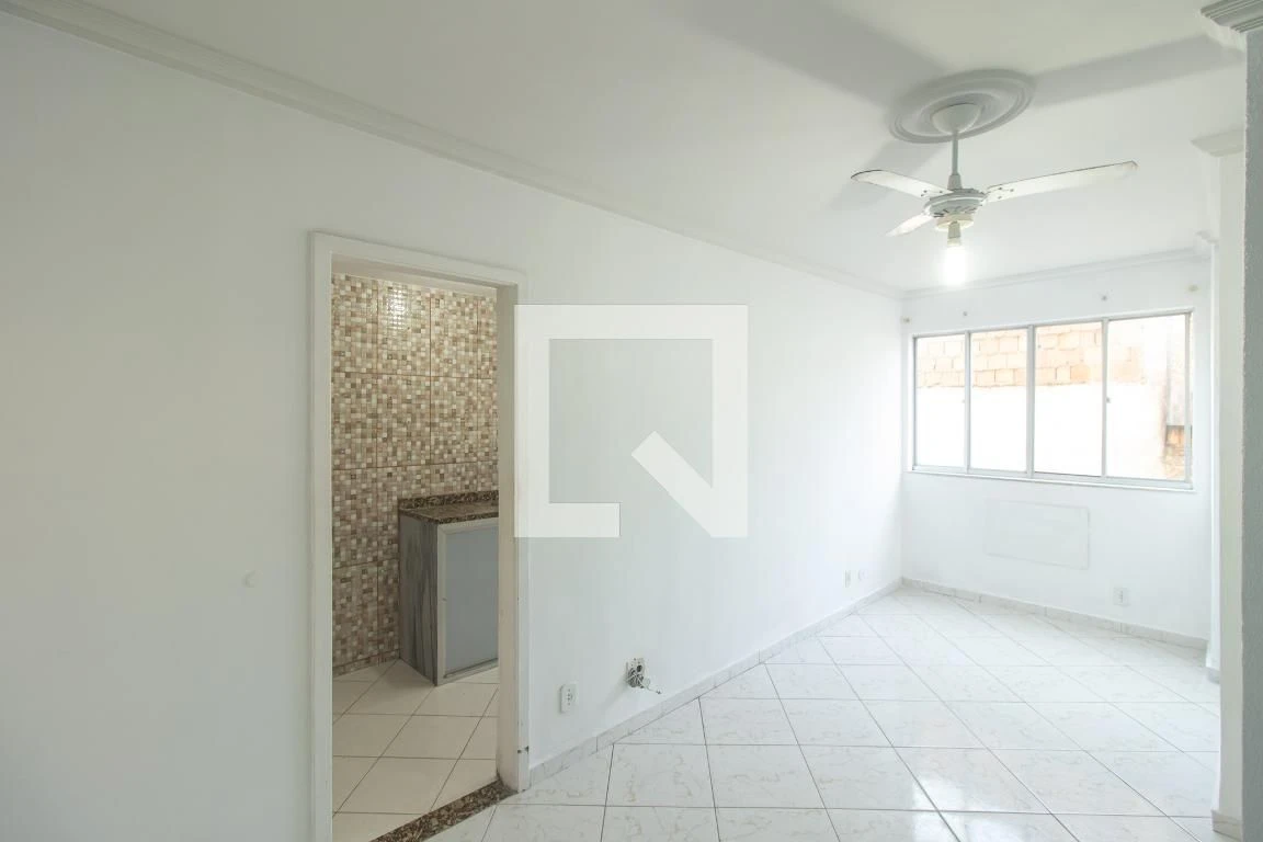 Apartamento de 1 dormitorio con cocina a gas cerrada — photo 17