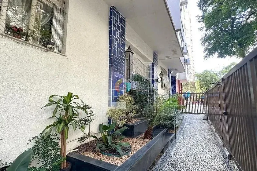 Furnished apartment with 3 bedrooms and separate kitchen — photo 24