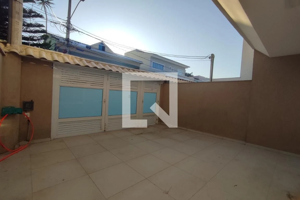 Unfurnished house with 3 bedrooms and 4 bathrooms — photo 33