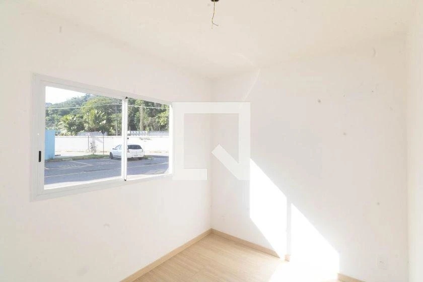 Apartamento sem mobília com 2 quartos e 47 m² — photo 16