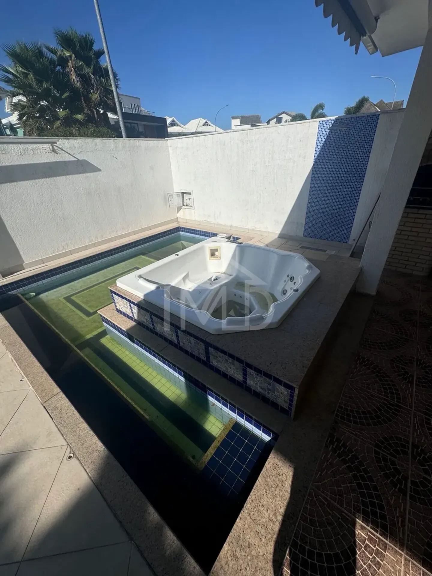 Casa com 4 suítes e 5 banheiros, 320 m² com churrasqueira — photo 17