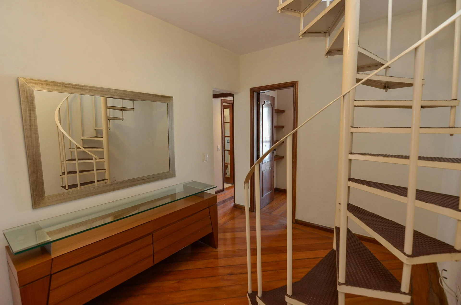 Unfurnished apartment with 3 bedrooms and 2 parking spots — photo 40