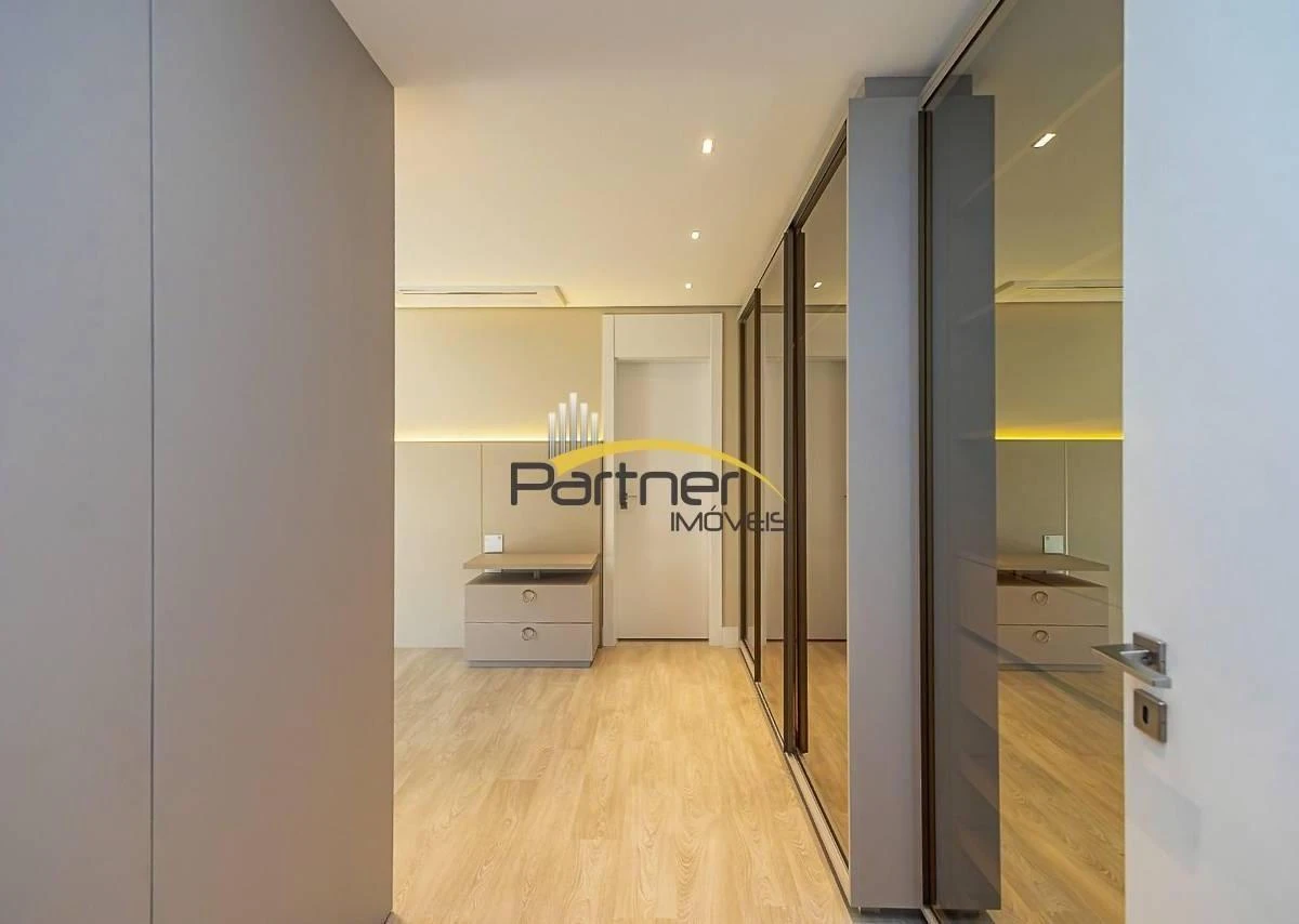 Apartamento amueblado con 3 suites y 294 m² — photo 2