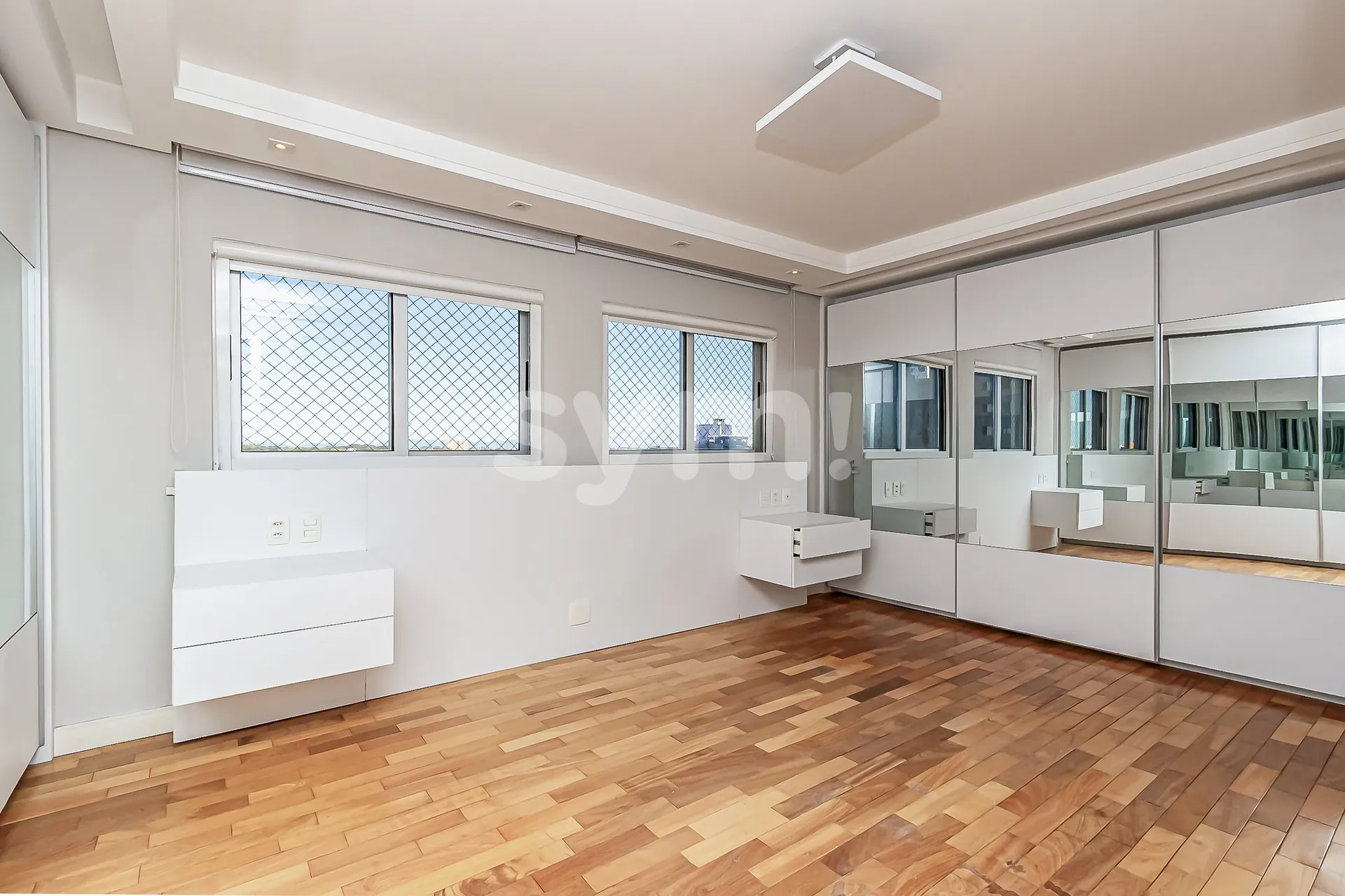 Apartamento mobiliado de 2 quartos com varanda envidraçada — photo 3