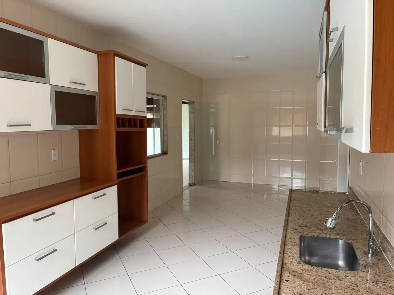 Casa de 3 dormitorios con bañera — photo 2