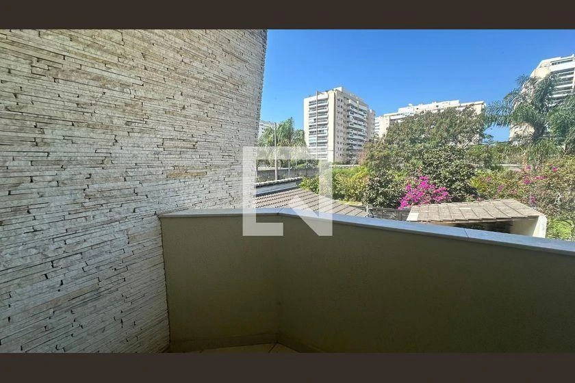 Condominium house with 5 en-suite bedrooms and pool — photo 34